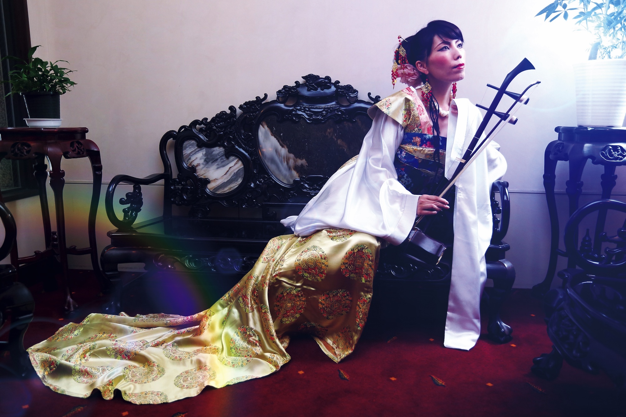 gold_chinadress_small.jpg